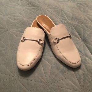 🔴SOLD New Day WOMEN'S WHITE SLIPE ON SHOES, 9 1/2